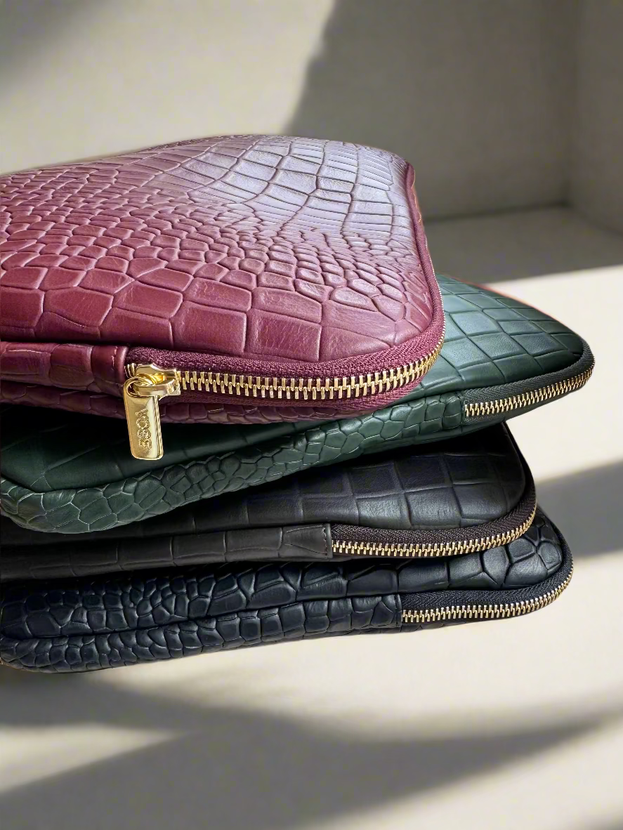 Laptop case croco brown