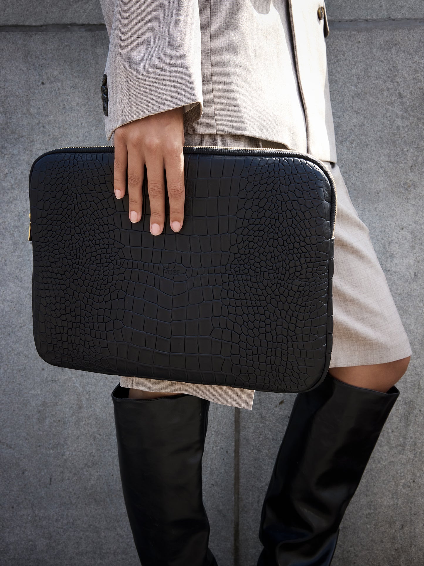 Laptop case croco black
